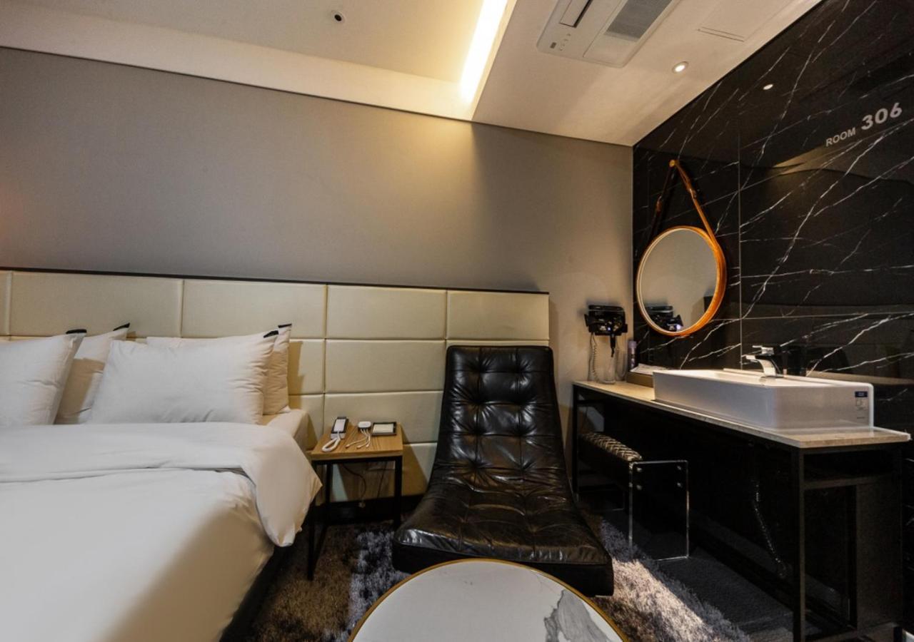 West In Hotel Yeosu Exterior foto